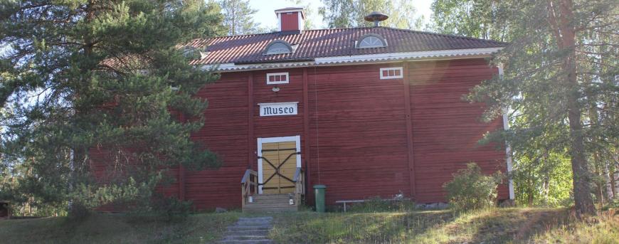Kotiseutumuseo Aarreaitta Pekanmäellä.